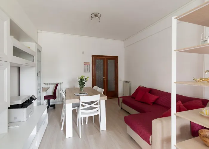 Aura Apartment *