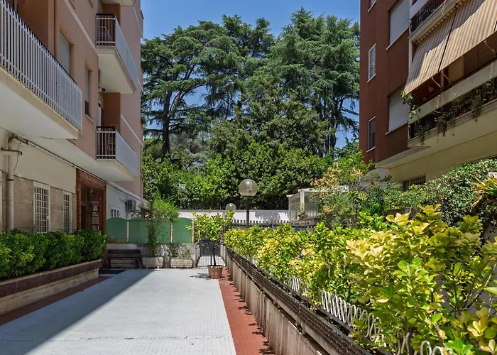 Apartment Aura *